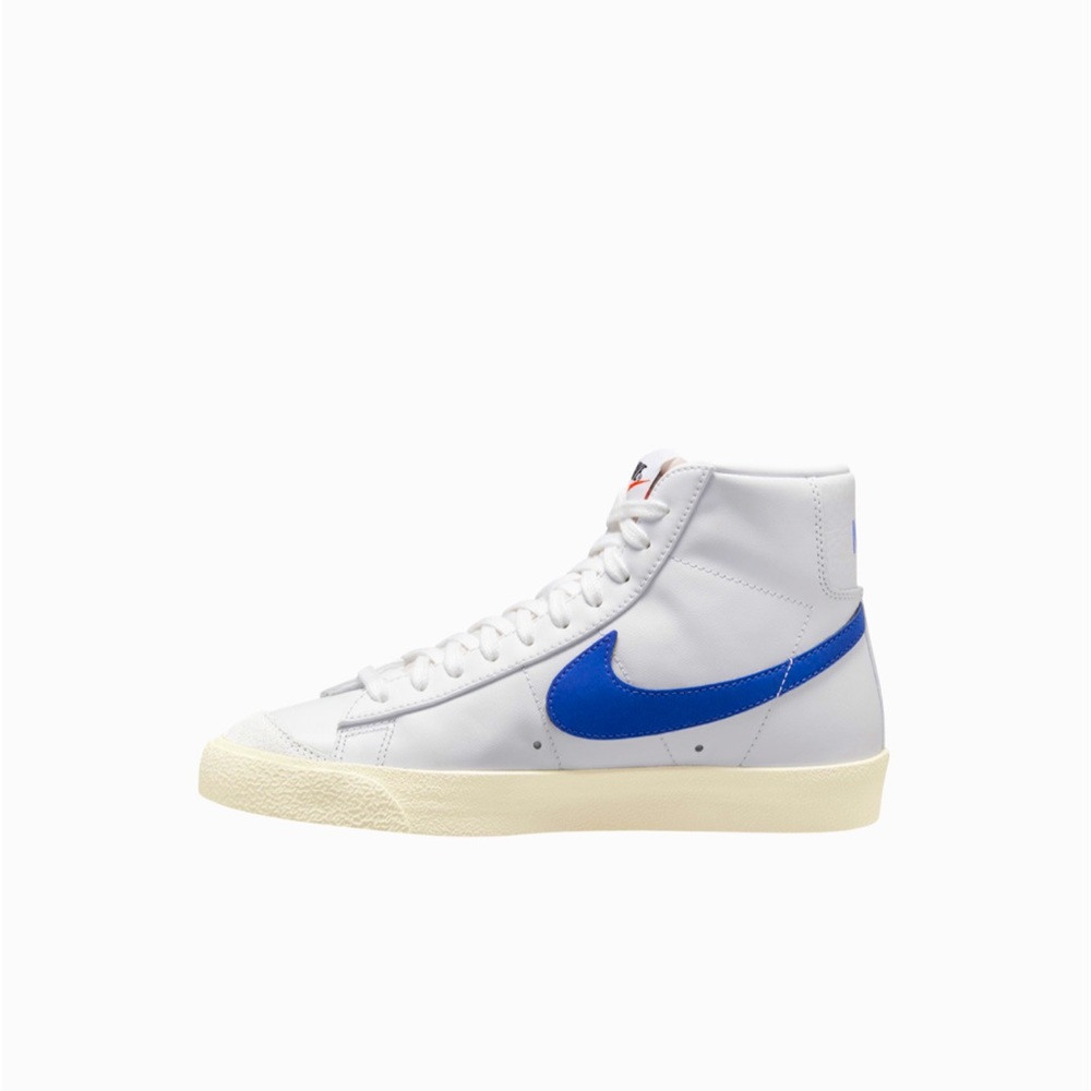 NIKE Blazer 77